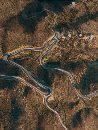 Image of skyhwak drone Operating Altitude (in ft).